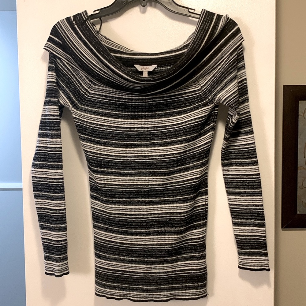 Women’s Candies Sweater. Size L